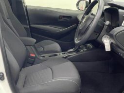 
										2022 Toyota Corolla Ascent Sport full									