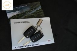 
										2020 Kia Carnival S full									