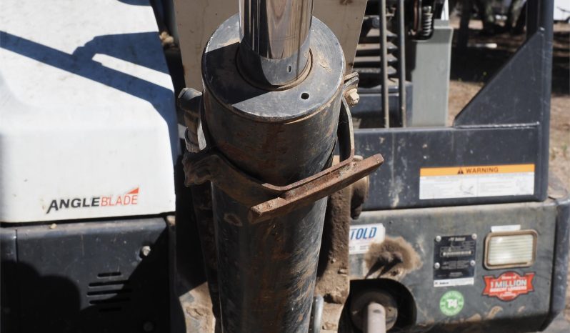 
								2016 BOBCAT E50 – Hours: 2,089 full									