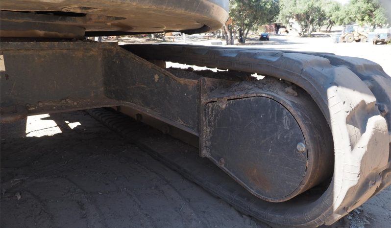 
								2016 BOBCAT E50 – Hours: 2,089 full									