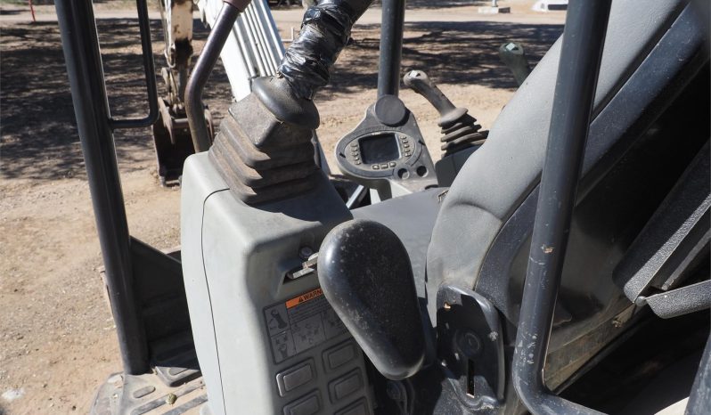 
								2016 BOBCAT E50 – Hours: 2,089 full									