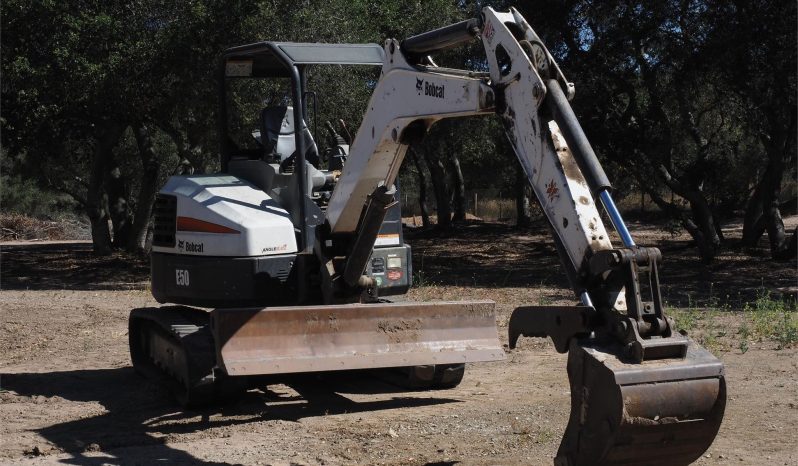 
								2016 BOBCAT E50 – Hours: 2,089 full									