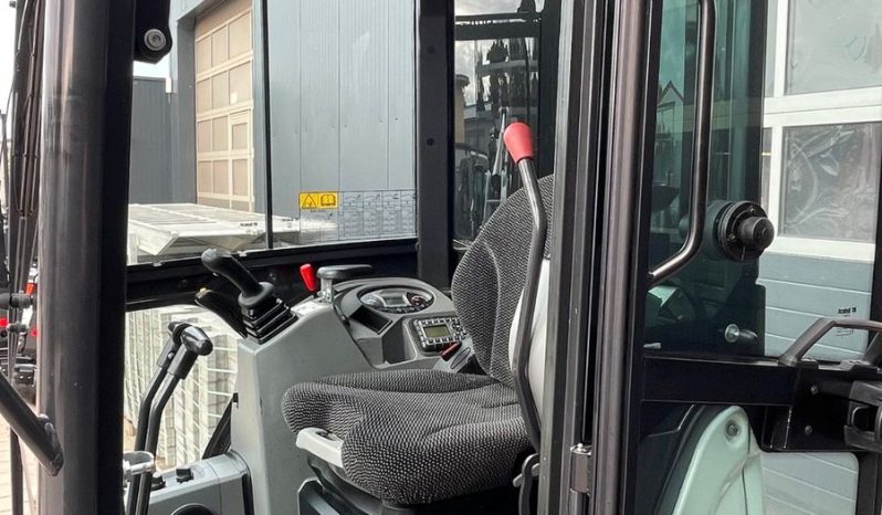 
								2022 Bobcat E 20z full									