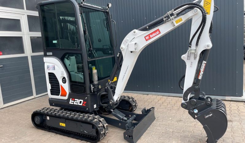 
								2022 Bobcat E 20z full									