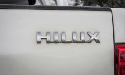 
										2013 Toyota Hilux SR5 (4X4) KUN26R MY12 full									