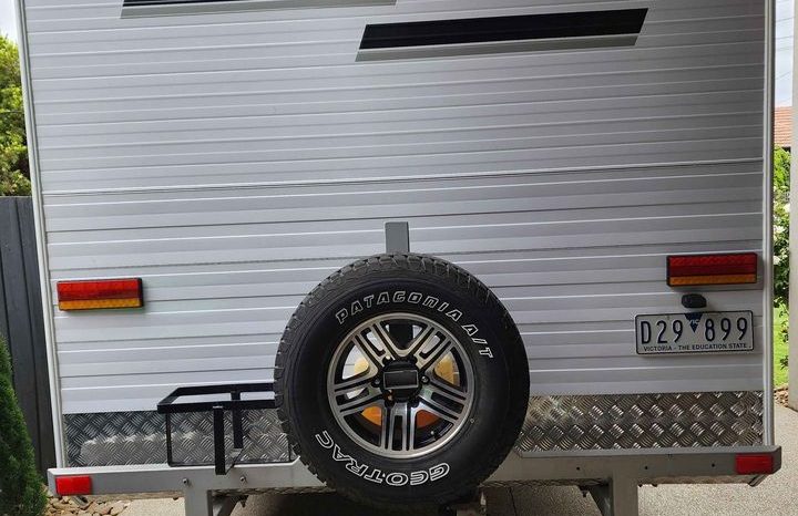 
								2012 Sea Breeze 21ft full									