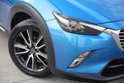 
										2017 Mazda CX-3 Akari full									