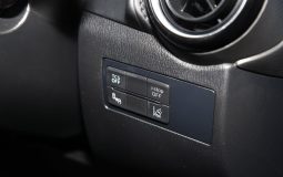 
										2017 Mazda CX-3 Akari full									