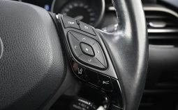 
										2017 Toyota C-HR Wagon full									