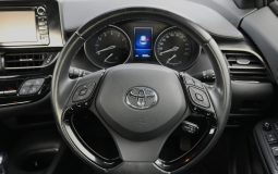 
										2017 Toyota C-HR Wagon full									