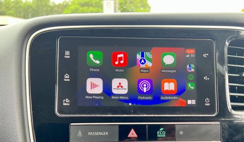 
								2018 Mitsubishi Outlander ES full									