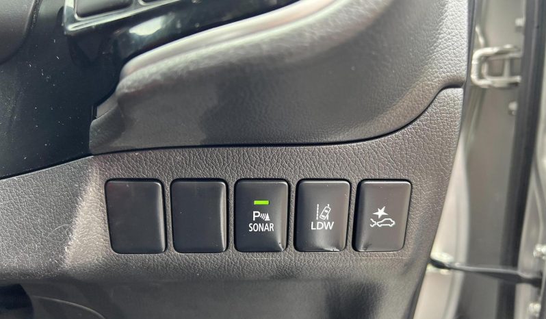 
								2018 Mitsubishi Outlander ES full									