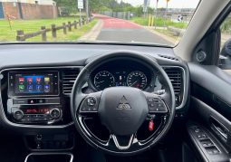 
										2018 Mitsubishi Outlander ES full									