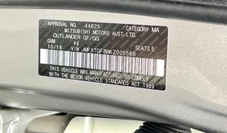 
								2018 Mitsubishi Outlander ES full									