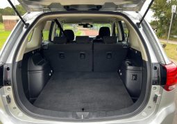 
										2018 Mitsubishi Outlander ES full									