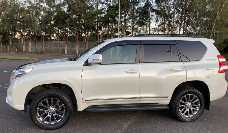 
								2014 Toyota Landcruiser Prado Altitude 4×4 3.0DT 4 cylinders Diesel full									