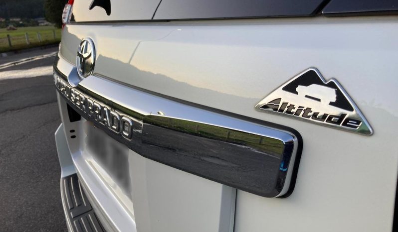 
								2014 Toyota Landcruiser Prado Altitude 4×4 3.0DT 4 cylinders Diesel full									