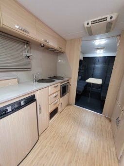 
										2011 Jayco work n play outback full									