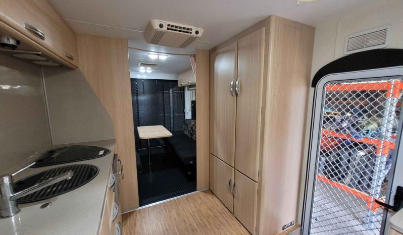 
								2011 Jayco work n play outback full									