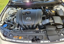 
										2019 Mazda 3 G20 Touring BP full									