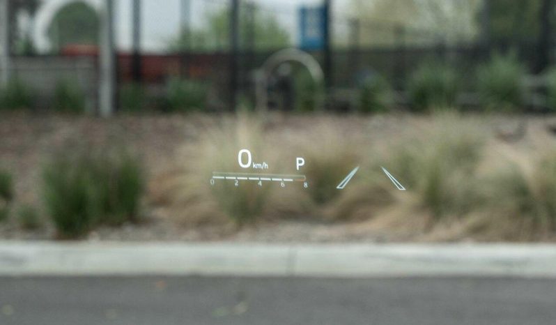 
								2018 Toyota Camry SL Hybrid full									