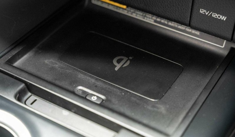 
								2018 Toyota Camry SL Hybrid full									