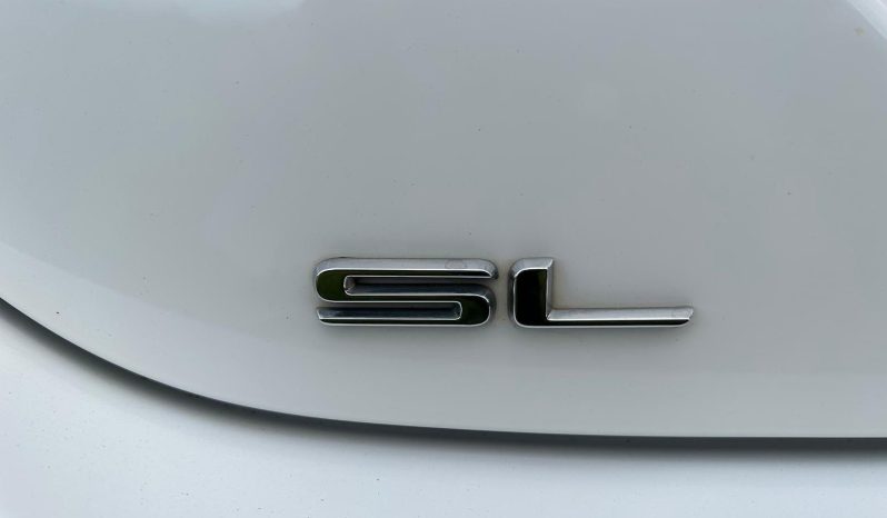 
								2018 Toyota Camry SL Hybrid full									