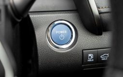 
										2018 Toyota Camry SL Hybrid full									