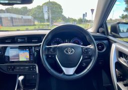 
										2017 Toyota Corolla ZR full									