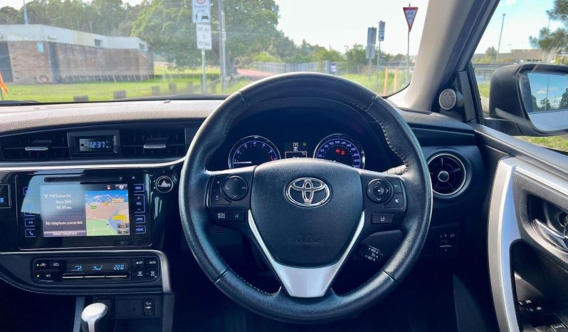 
								2017 Toyota Corolla ZR full									