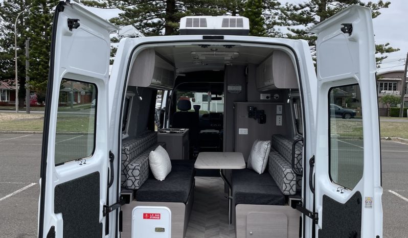 
								2021 Renault Master 19feet Camper full									