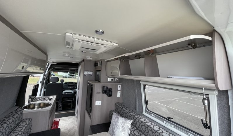 
								2021 Renault Master 19feet Camper full									