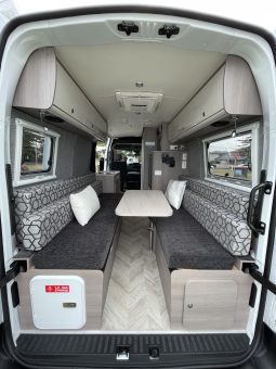 
										2021 Renault Master 19feet Camper full									